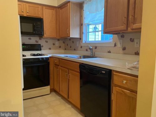 101 Richmond Ct, Harleysville PA  19438-3616 exterior