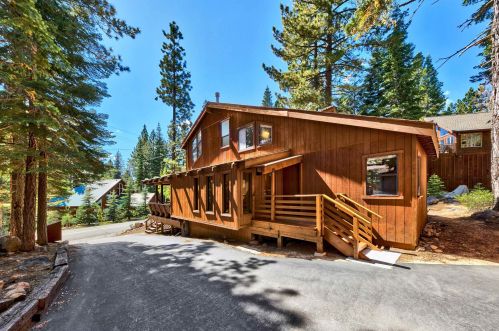 11883 Schussing Way, Truckee, CA 96161-6683