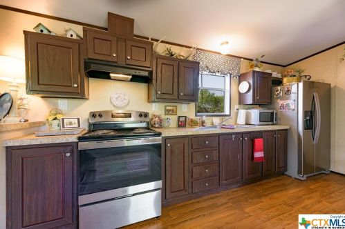 10235 State Highway 123, Seguin TX  78155-1025 exterior
