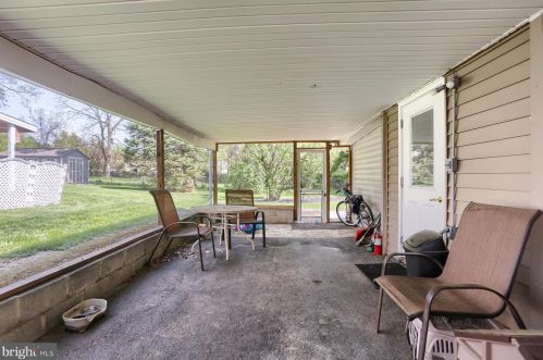 116 Linden Dr, Camp Hill PA  17011-7219 exterior