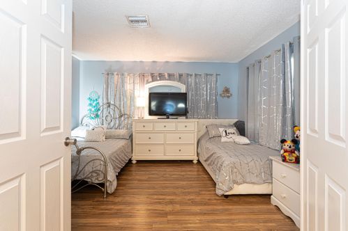 1248 Ladner St, Fort Pierce FL  34983-2571 exterior