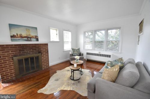 303 Portland Ave, Wilmington, DE 19804-2211