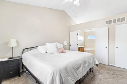 221 Bent Tree Ln, Pataskala OH  43062-8111 exterior