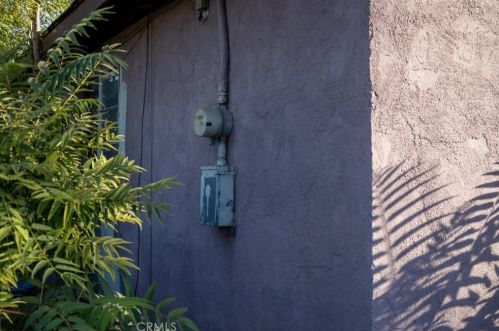 515 Crawford St, Bakersfield CA  93305-2610 exterior