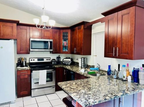 3620 7th Ave, Cape Coral, FL 33914-5323