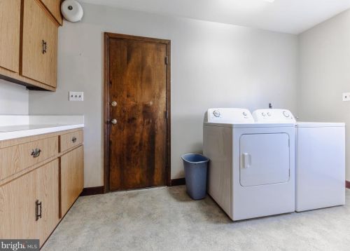 520 Lakeview Dr, Auburn NJ  08085-1248 exterior