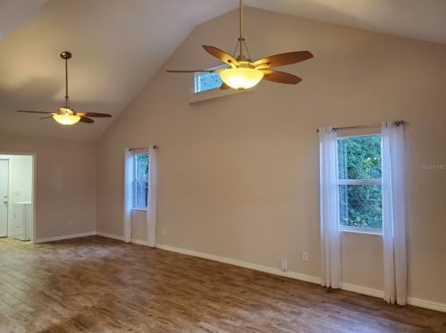 9951 Fowler Ave, Thonotosassa FL  33592-3395 exterior