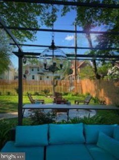 221 Kings Hwy, Camden NJ  08106-1616 exterior