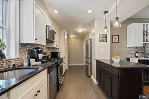 23 Maple St, Ridgefield Park NJ  07660-2214 exterior