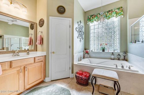 2793 Galindo Cir, Melbourne FL 32940-5912 exterior