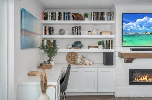 82 Montego Ct, San Diego CA  92118-3251 exterior