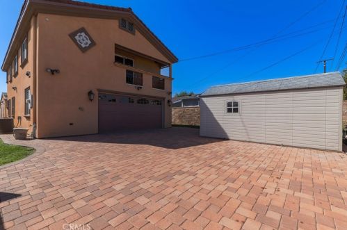 5101 133rd St, Hawthorne CA  90250-5054 exterior