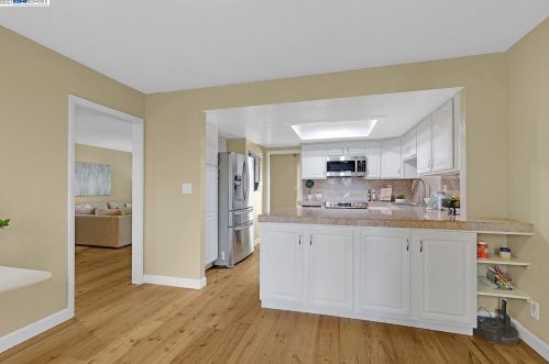 7426 Stonedale Dr, Pleasanton CA  94588-3737 exterior