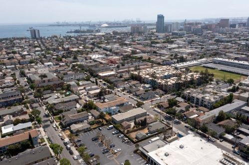 610 Almond Ave, Long Beach CA  90802-1746 exterior