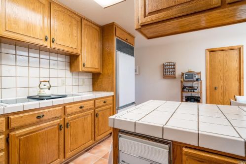 27421 Ridge Rd, Willits CA  95490-8985 exterior