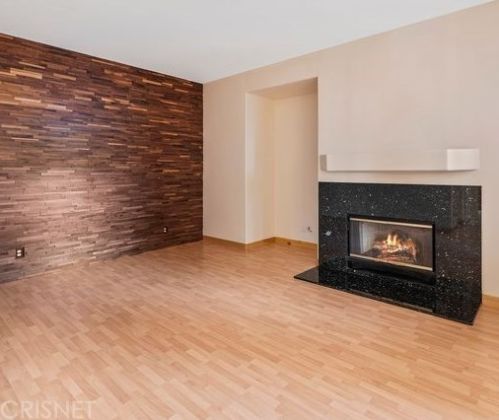 25404 Pyramid Peak Dr, Santa Clarita, CA 91350-3343