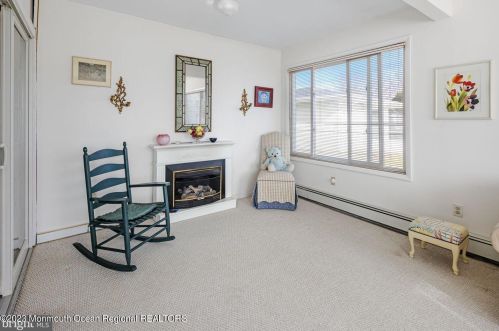 10 Lowell Ct, Bricktown NJ  08724-2423 exterior