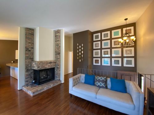 1382 Arden View Dr, Saint Paul, MN 55112-1902