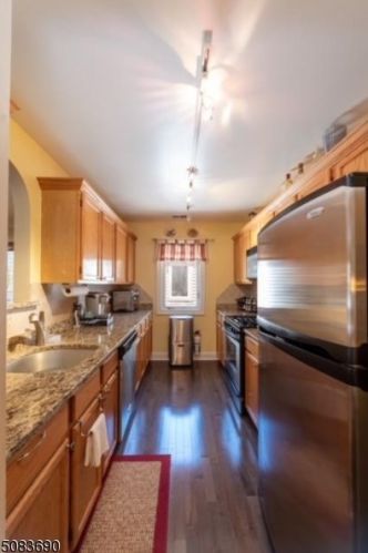 75 Sunrise Dr, Whippany NJ  07981 exterior