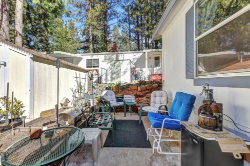 10 Wendy Cir, Grass Valley CA  95945-7037 exterior