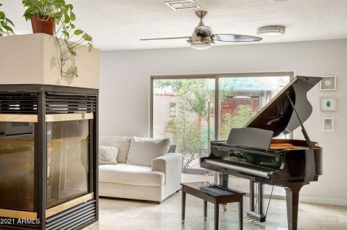 7210 17 Ave, Phoenix AZ 85027-5307 exterior