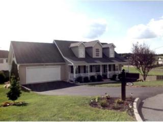 63 Creek View Ct, Johnson City, TN 37615-4169