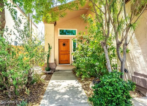 4001 Whispering Wind Dr, Glendale, AZ 85310-5103