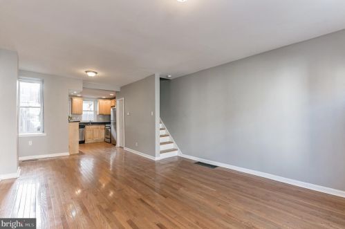 2022 Manton St, Philadelphia PA  19146-4328 exterior