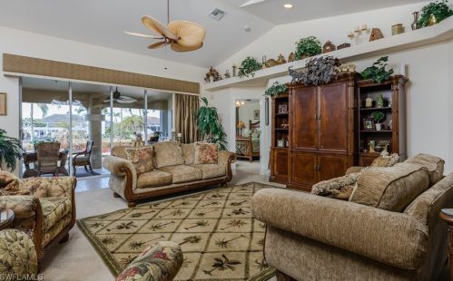 4810 20th Ave, Cape Coral, FL 33914-6919