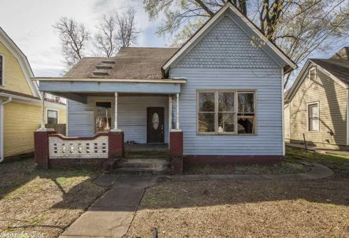 304 7th St, North Little Rock, AR 72114-5324