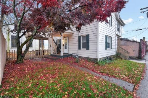 4 Jefferson St, Fredon NJ  07860-2028 exterior