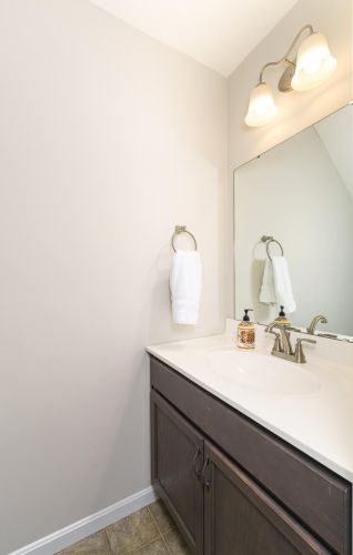 1792 Quarry Oaks Dr, Florence KY  41042-5700 exterior