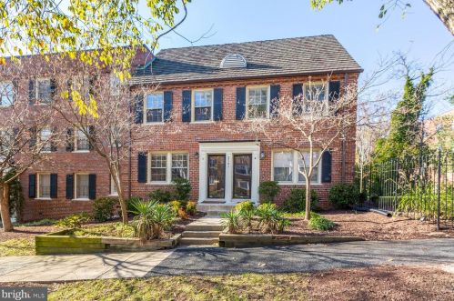 2141 Suitland Ter, Washington, DC 20020-1158