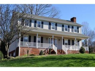 1517 Chimney Rock Dr, Kernersville, NC 27284-8908