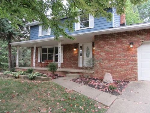 1125 Sunview Cir, Hartville, OH 44632-9444