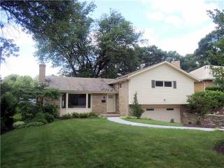 1202 Lakemont Dr, Pittsburgh, PA 15243-1874
