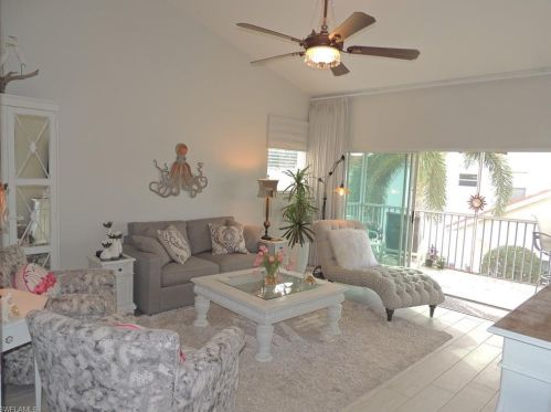 416 Windsor Pl, Naples, FL 34104-8383