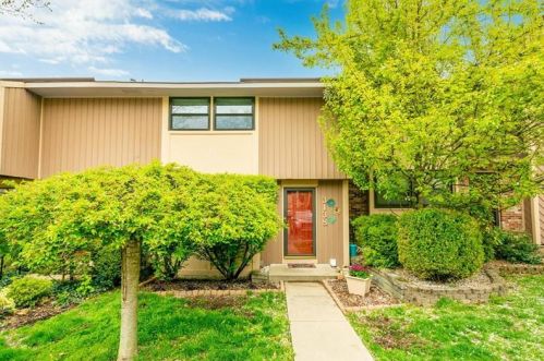 3138 Laurel Ridge Cir, Bridgeville, PA 15017-1655