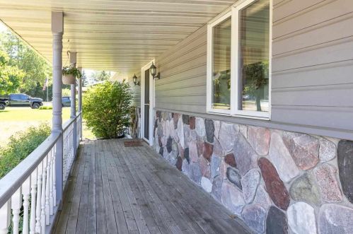 2446 Bluestone Pl, Green Bay, WI 54311-6432