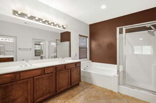 14923 Via Violetta, Lake Elsinore CA  92530-6983 exterior