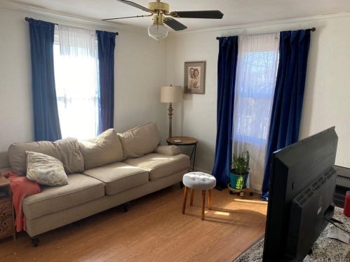 118 Bennett Ave, Waterbury, CT 06708-4047