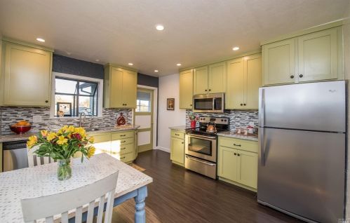 1983 Olivet Rd, Santa Rosa CA  95401-3810 exterior