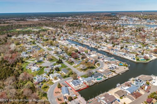 1032 Orlando Dr, Lacey NJ  08731-5510 exterior