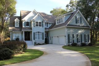 10 Walling Grove Rd, Beaufort, SC 29907-1024