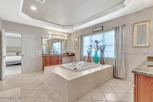 3 Equinox Ln, East Freehold NJ  07728-8652 exterior