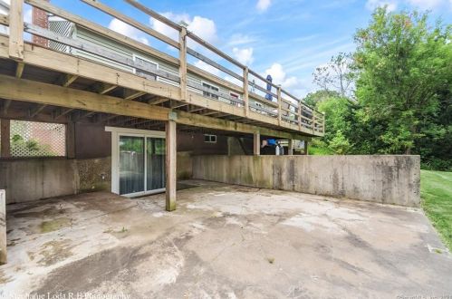 12 Reskin Dr, Wallingford CT  06492-4834 exterior