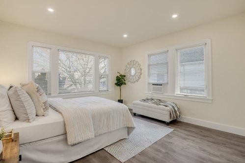 21437 Msn Blvd, Hayward CA  94541-2015 exterior