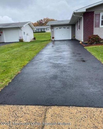 35 Whitman St, Bricktown, NJ 08724-2448