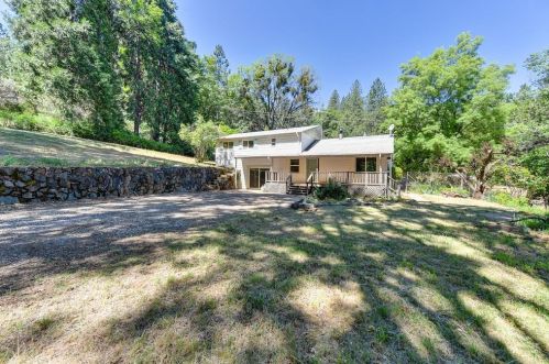 1290 Sage Rd, Cape Horn, CA 95713-9597