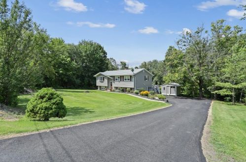 6 Vance Ln, Rock Tavern, NY 12575-5124